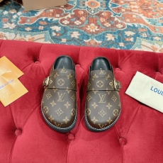 Louis Vuitton Slippers